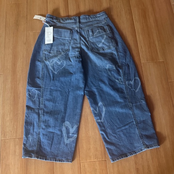 Pilcro Blue Cropped Jeans - Picture 2 of 4